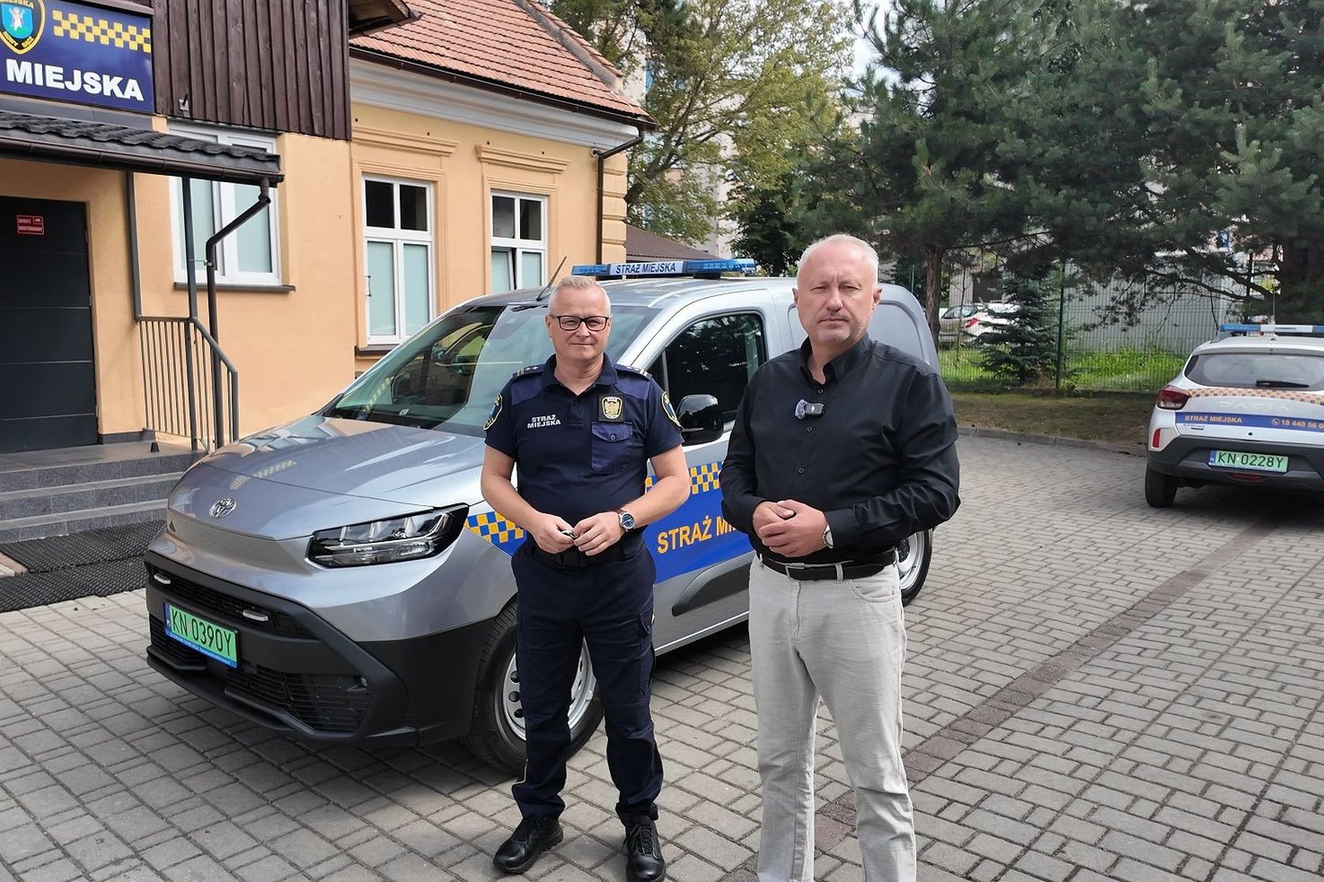 Prezydent Ludomir Handzel i Komendatnt Straży Miejskiej